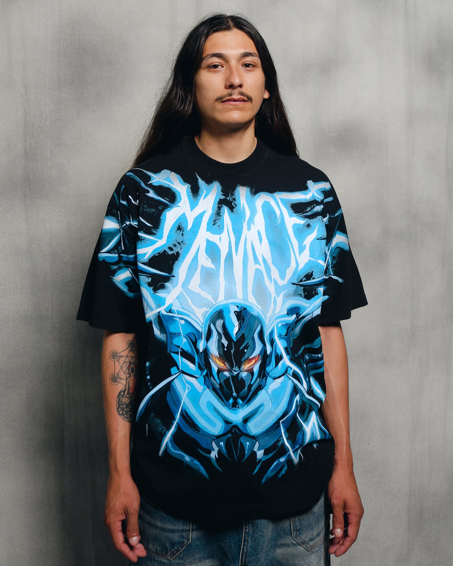 BLUE BEETLE x MENACE T-SHIRT (OVERSIZED PRINT)