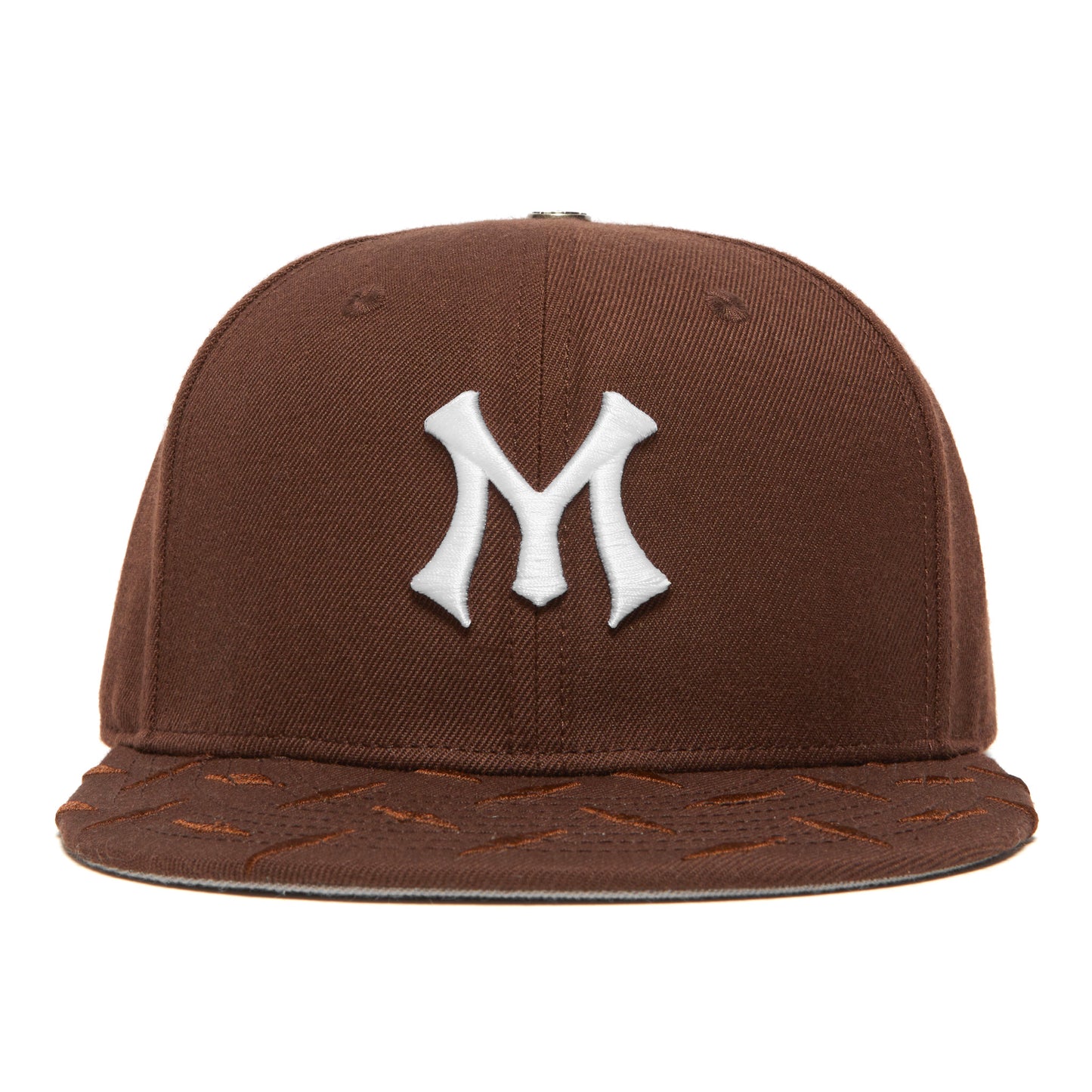 TEAM LOGO STEEL-PLATED BRIM FITTED CAP