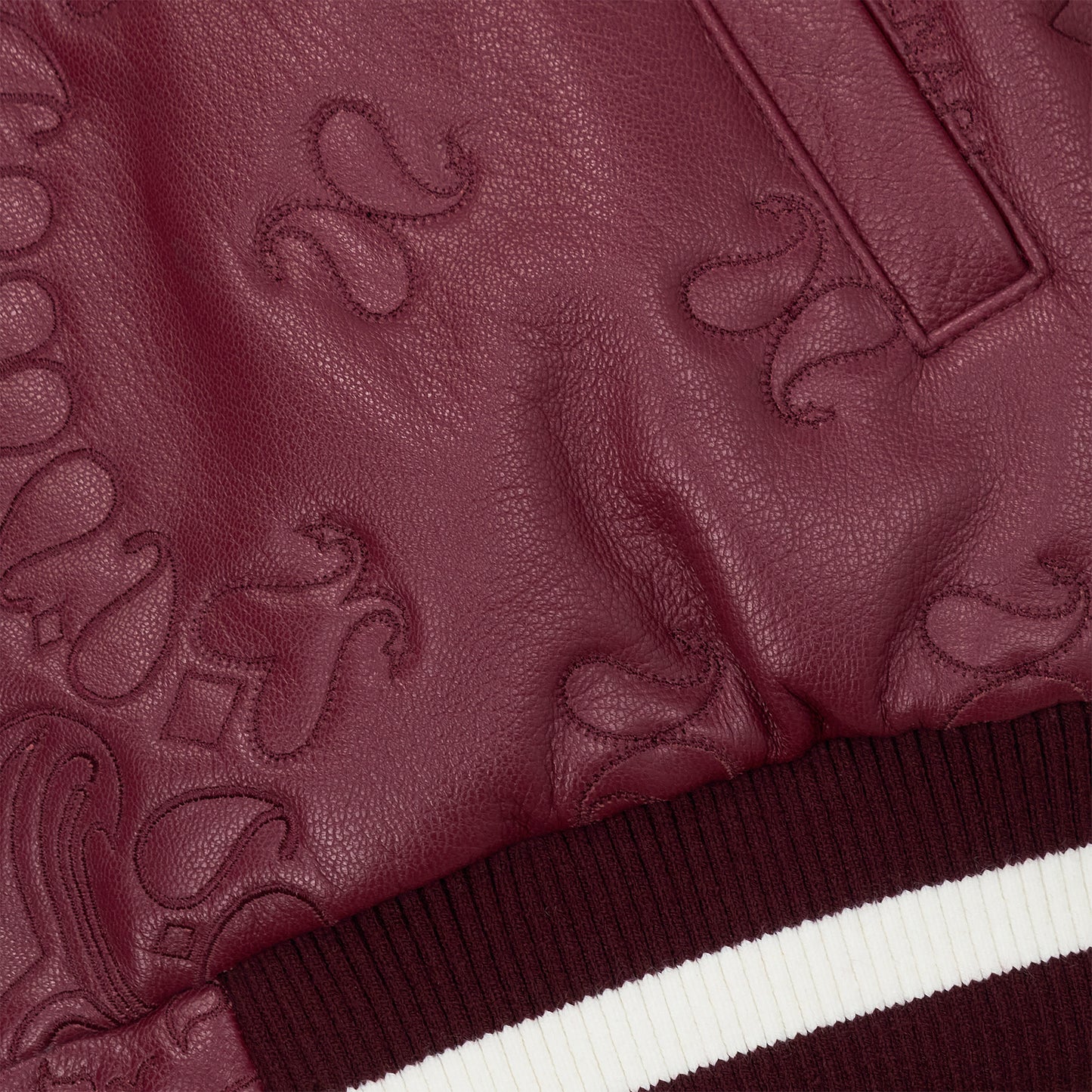 BESTICKTE BOMBERJACKE AUS LEDER MIT PAISLEY