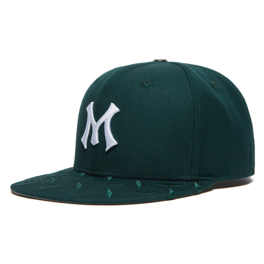 TEAM LOGO STEEL-PLATED BRIM FITTED CAP