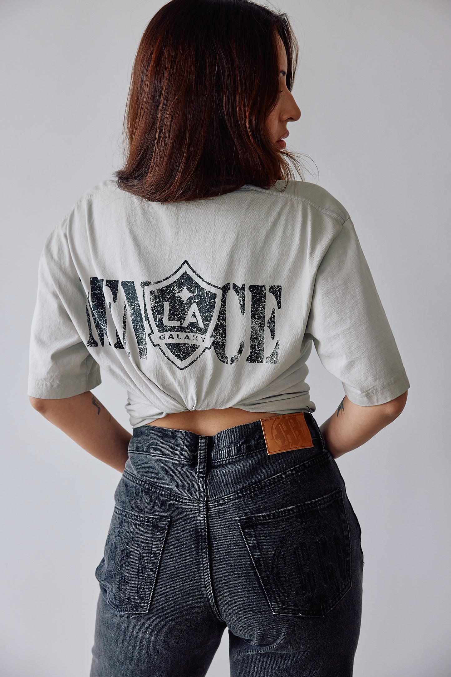 GALAXY OVERWASHED LOGO T-SHIRT (PIGMENT-SPRAYED SEAMS)