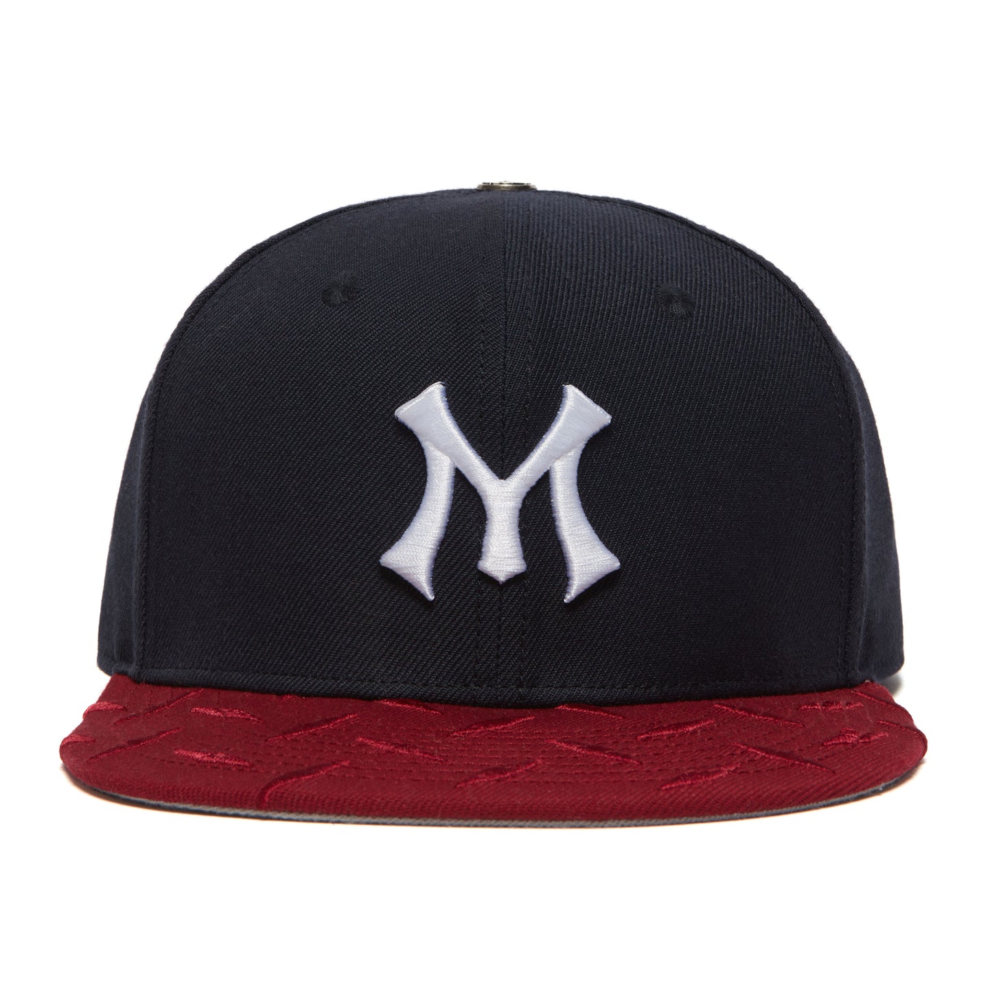 TEAM LOGO STEEL-PLATED BRIM FITTED CAP