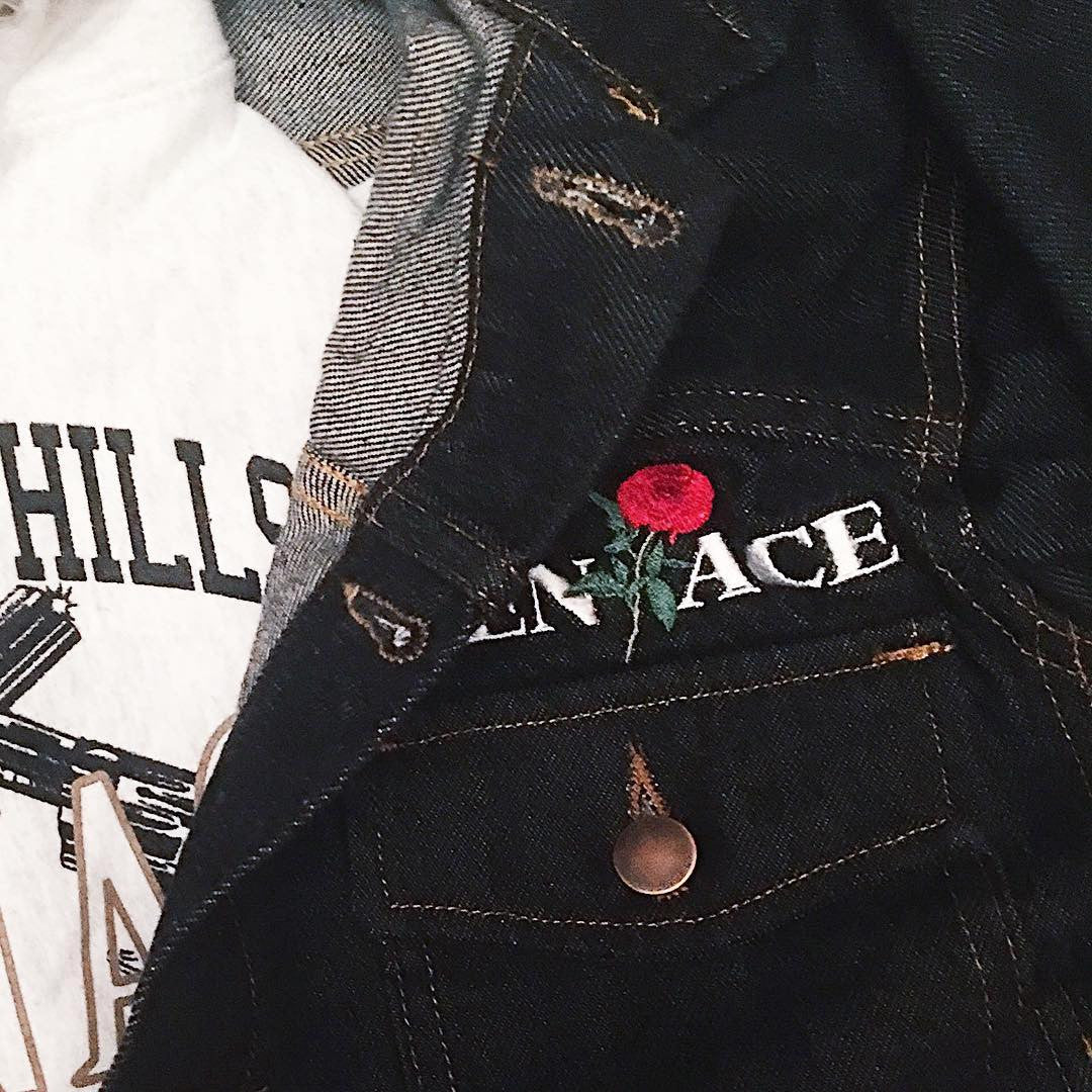 ROSES EMBROIDERED DENIM JACKET by MENACE