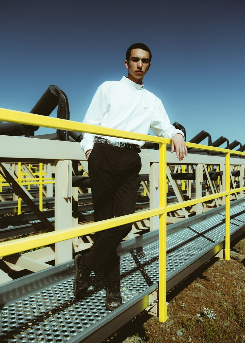 MENACE EMBROIDERED TURTLENECK by MENACE