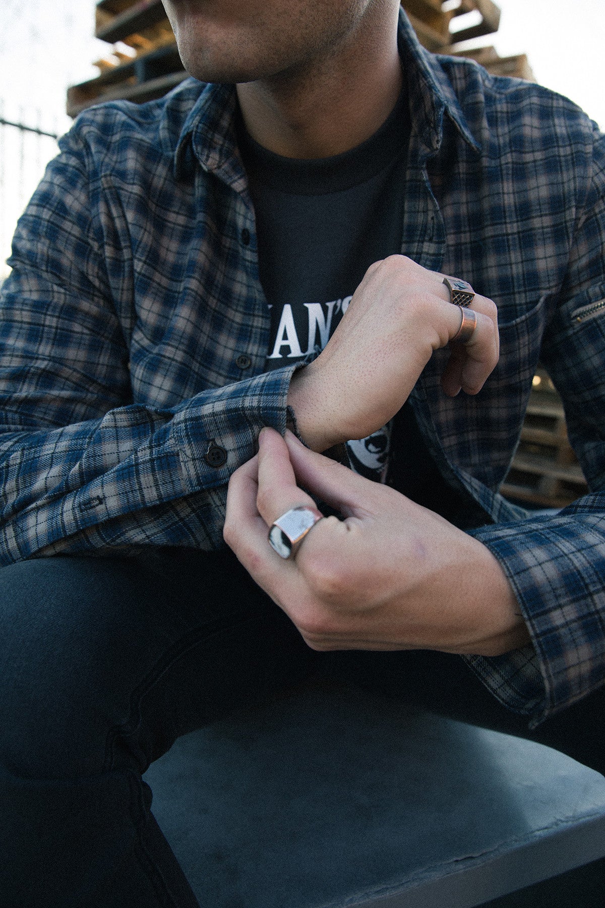 NO MAN'S LAND T-SHIRT by MENACE