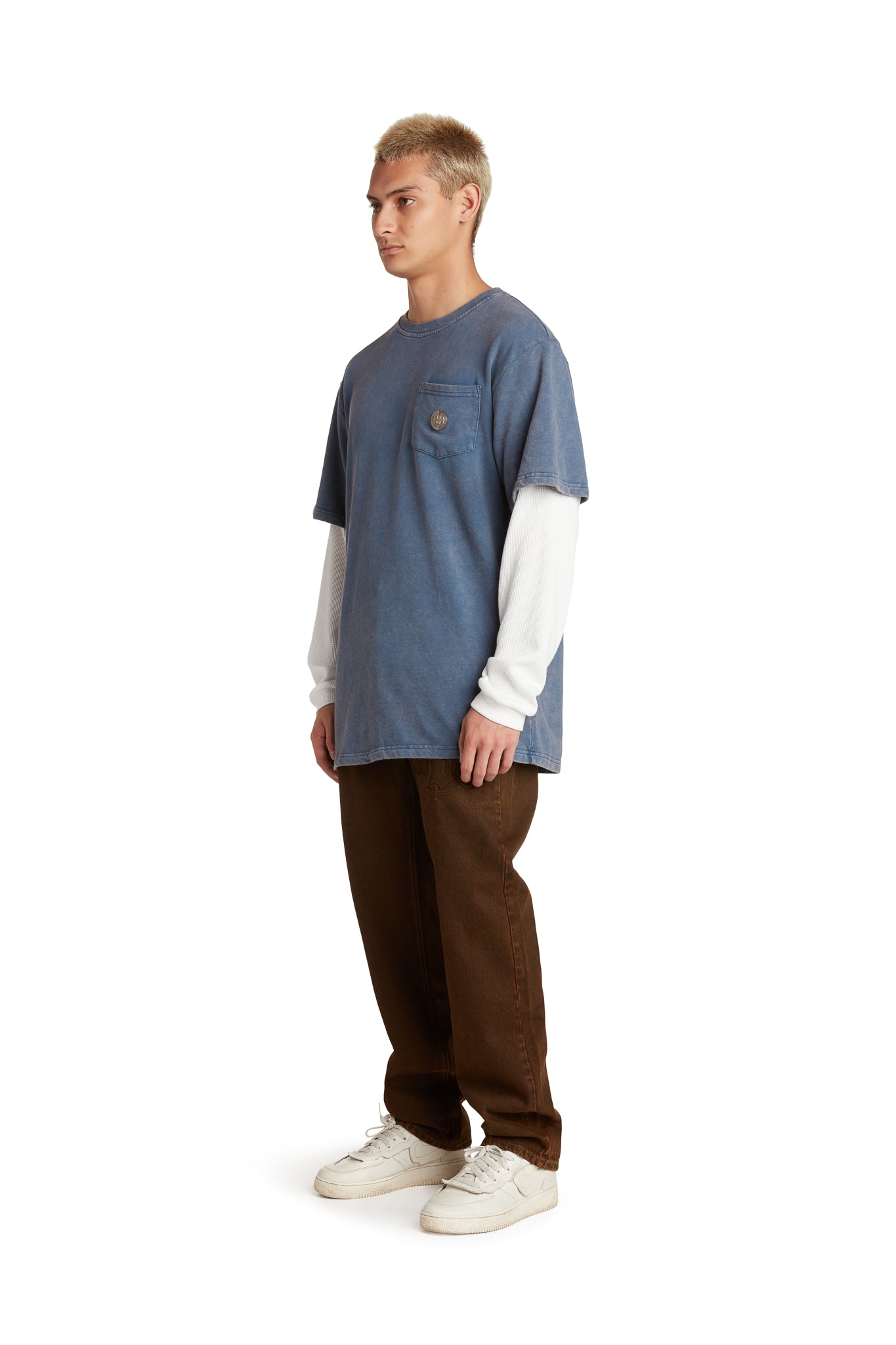 EMBOSSED LAYERED TERRY POCKET T-SHIRT