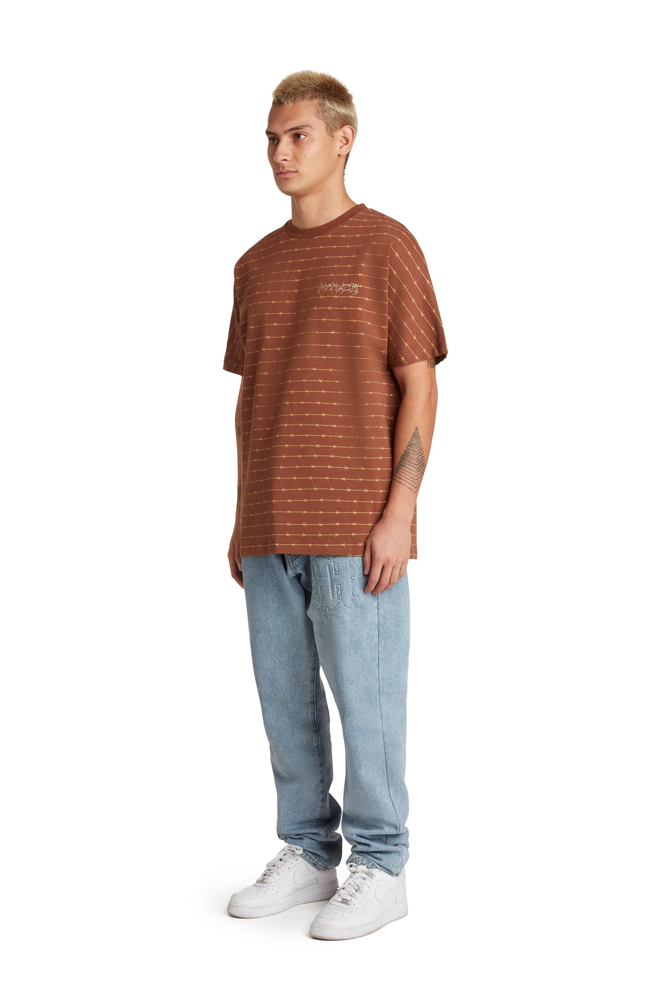 BARBED WIRE PIN STRIPE T-SHIRT