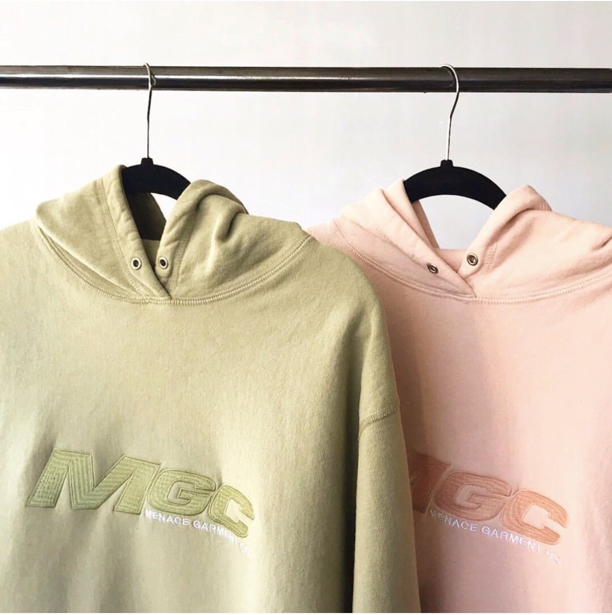 MENACE GARMENT COMPANY TONAL CONTRAST HOODIE by MENACE