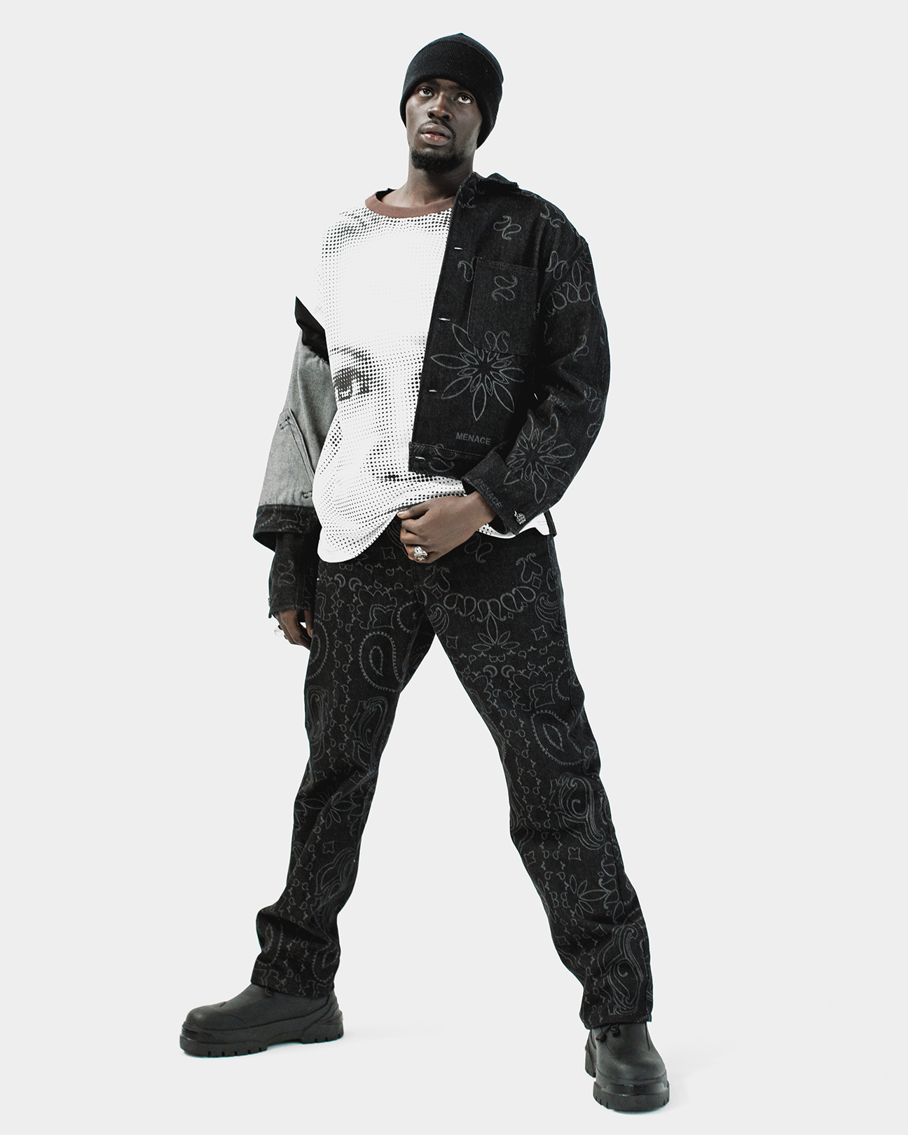 LASER ENGRAVED PAISLEY DENIM PANTS by MENACE