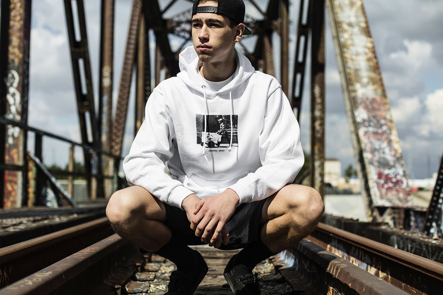 UNSUNG HERO HOODIE by MENACE