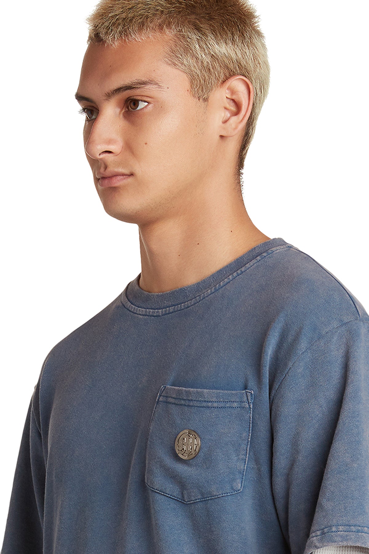 EMBOSSED LAYERED TERRY POCKET T-SHIRT
