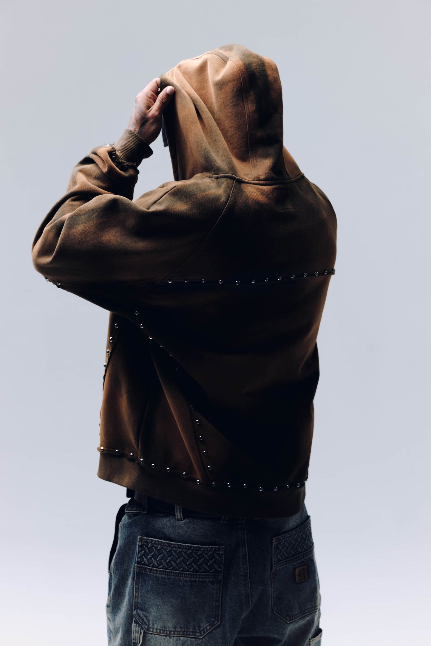 METAL RIVET ZIP-UP HOODIE