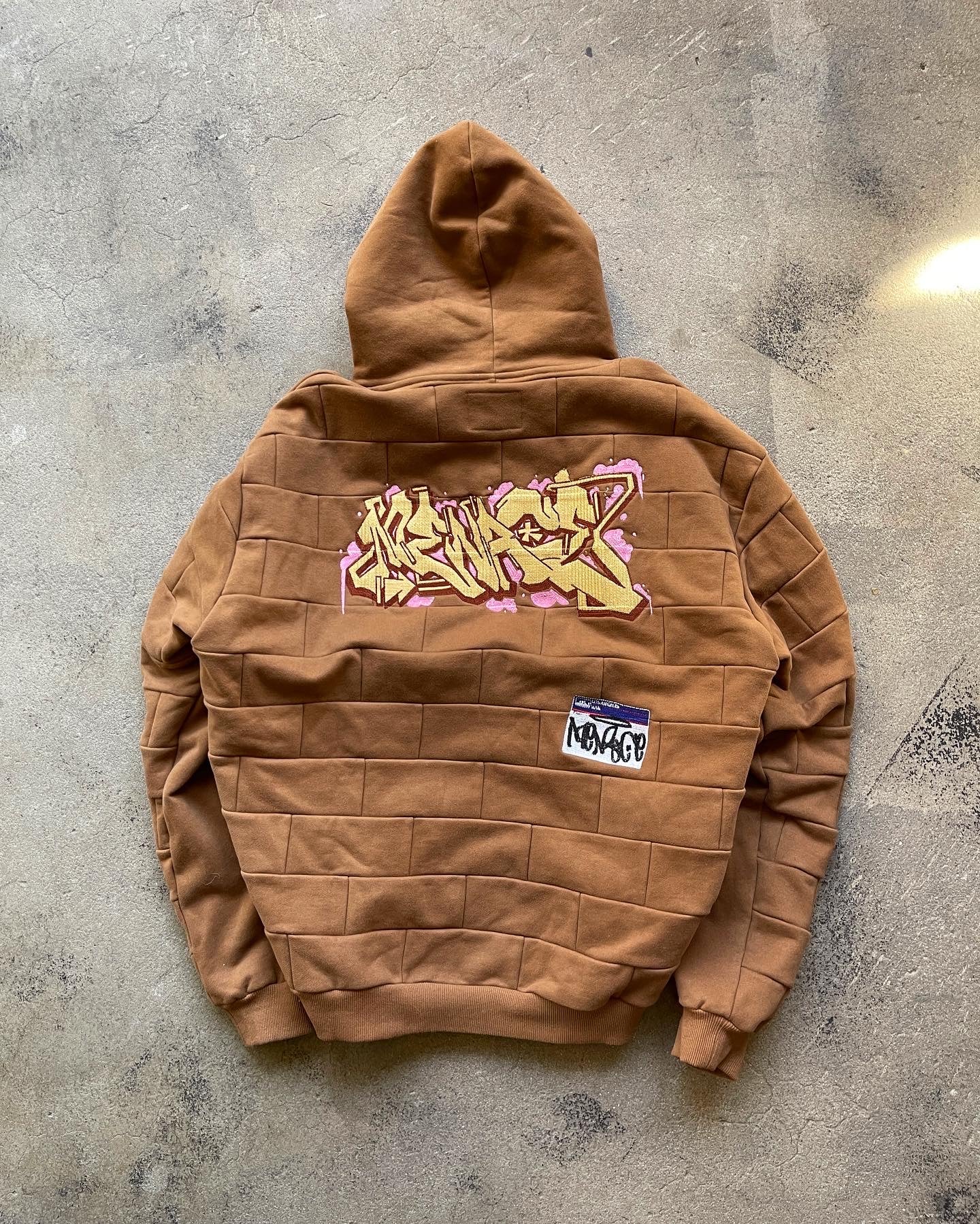 EMBROIDERED "BRICK ALLEY-WALL" GRAFFITI HOODIE